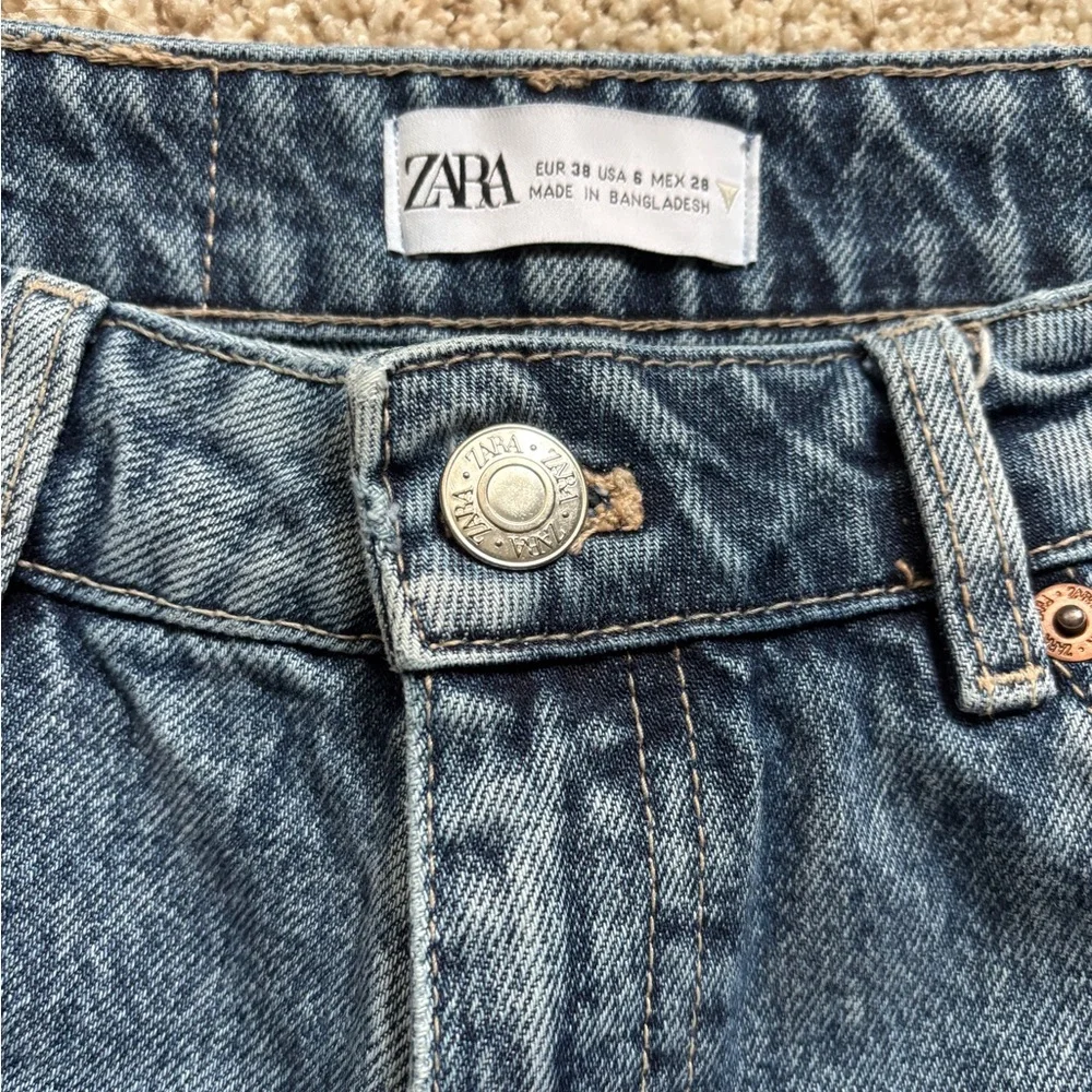 Zara Jeans Womens Blue Denim Cotton High Rise Distressed Straight Leg Size 6 - Picture 3 of 9